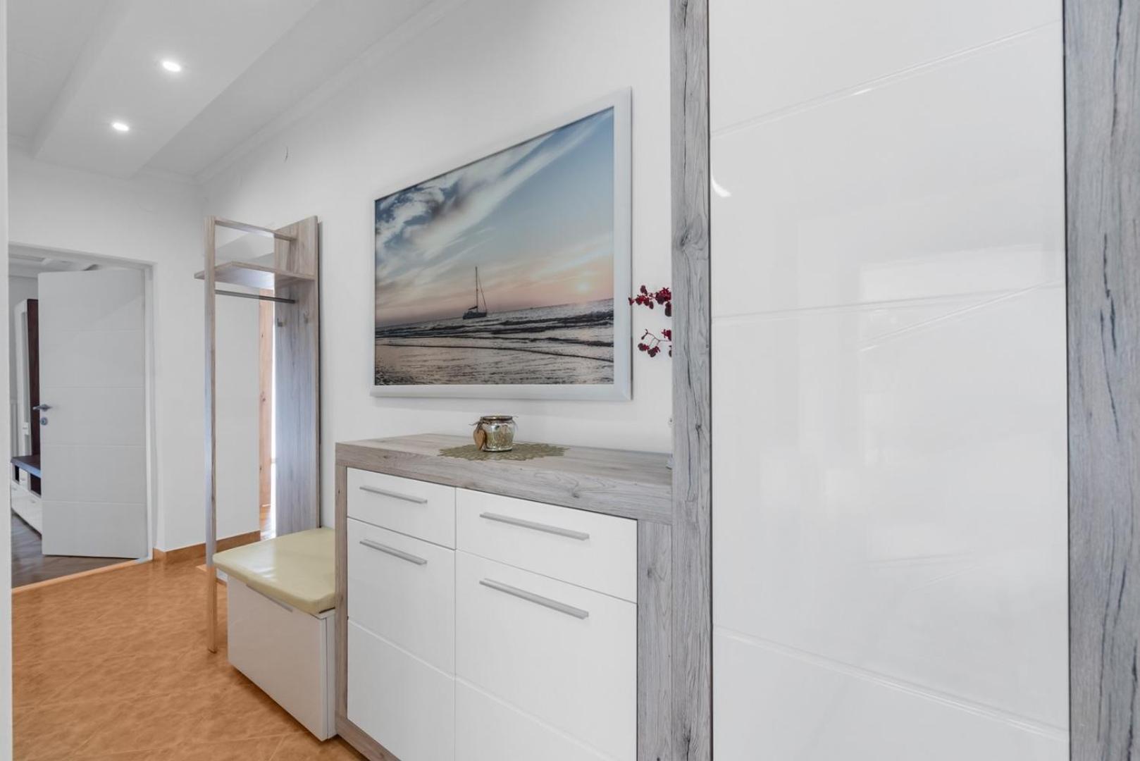 App Sandro With Common Pool Poreč Chambre photo